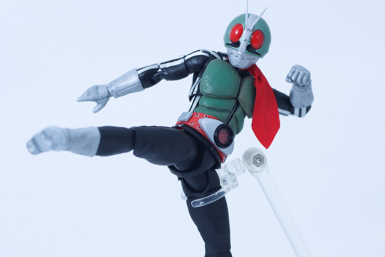 S.H.フィギュアーツ 真骨彫製法 仮面ライダー新1号 栄光の昭和ライダーエディション レビュー アクション
