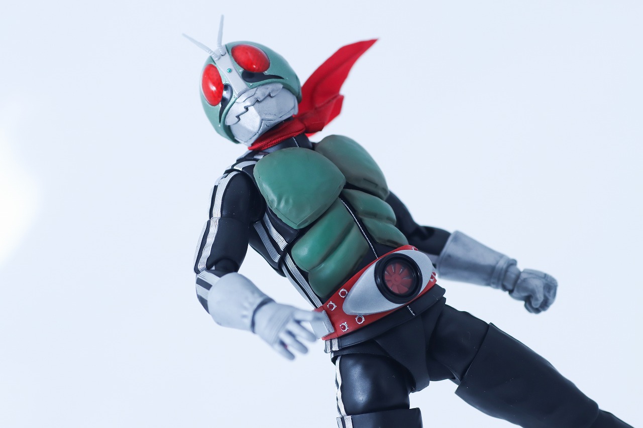 S.H.フィギュアーツ 真骨彫製法 仮面ライダー新1号 栄光の昭和ライダーエディション レビュー アクション
