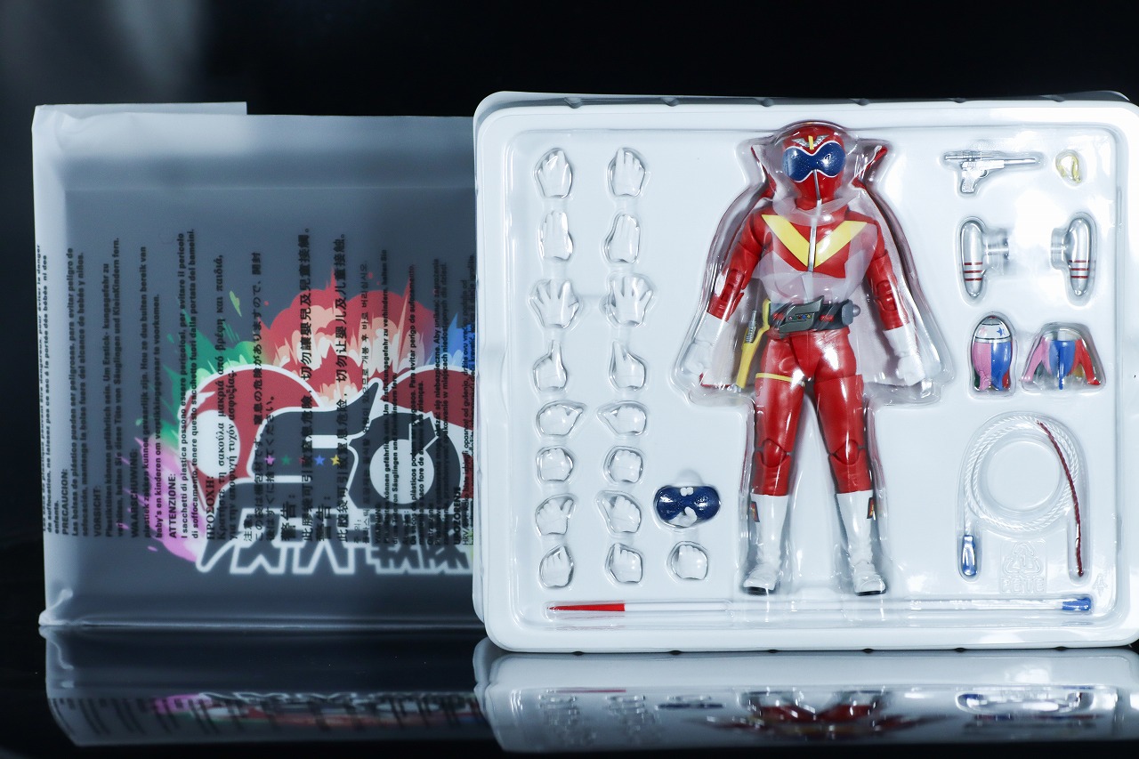 S.H.フィギュアーツ 真骨彫製法　アカレンジャー 50th Anniversary ver.　レビュー　パッケージ