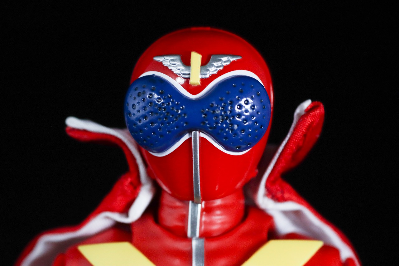 S.H.フィギュアーツ 真骨彫製法　アカレンジャー 50th Anniversary ver.　レビュー　本体