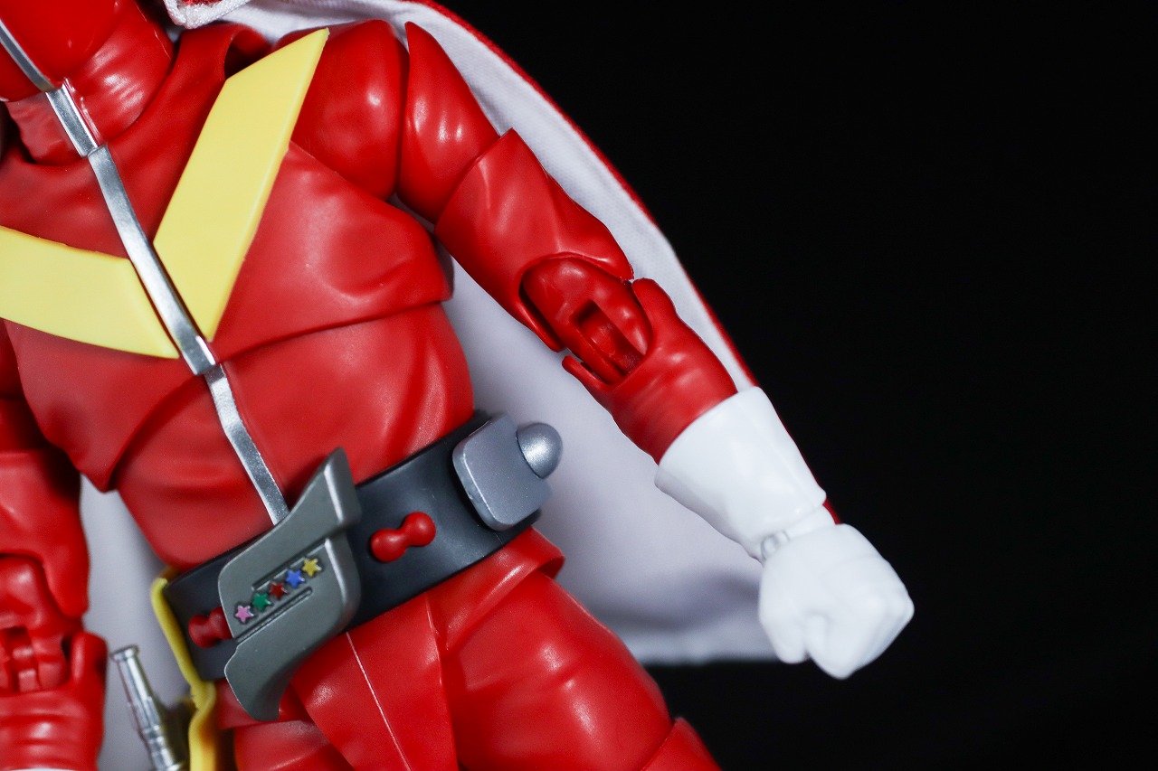 S.H.フィギュアーツ 真骨彫製法　アカレンジャー 50th Anniversary ver.　レビュー　本体