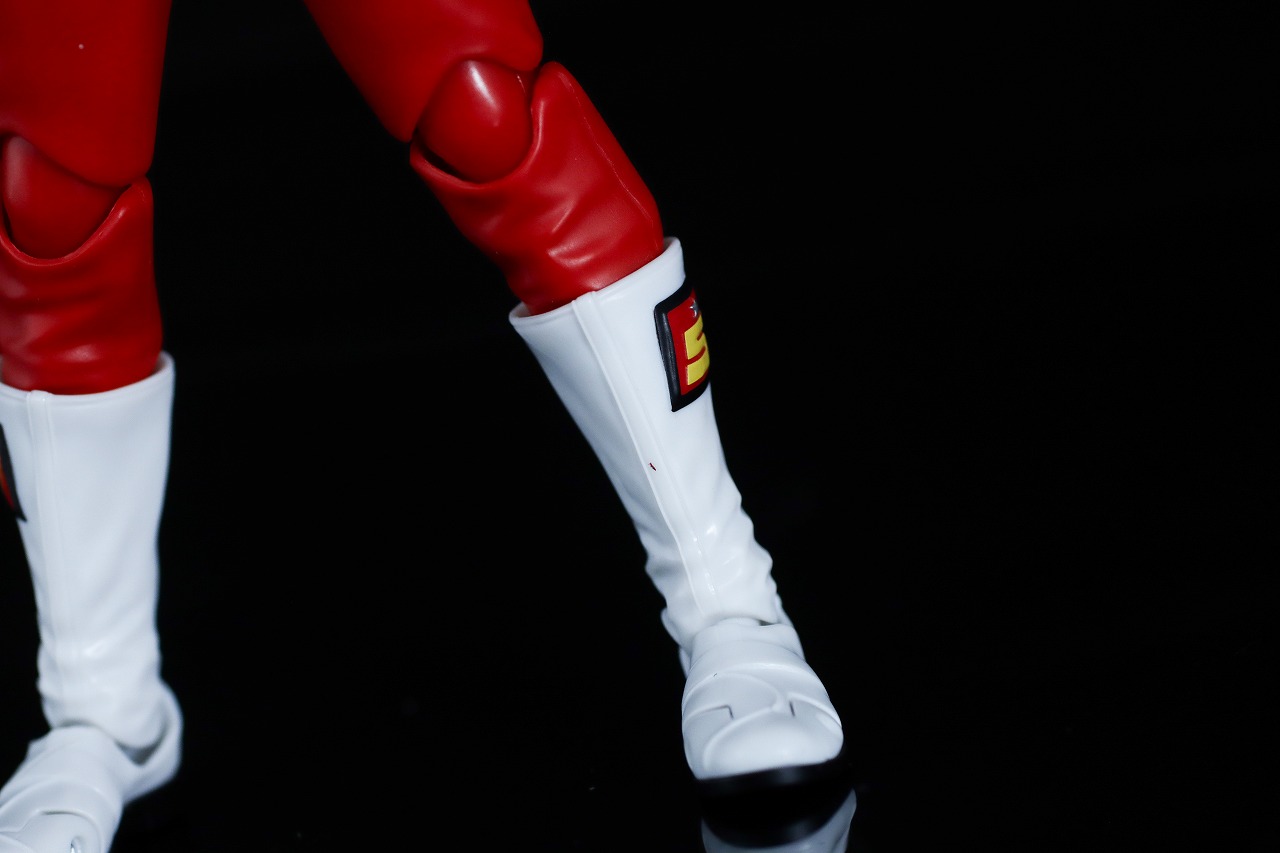 S.H.フィギュアーツ 真骨彫製法　アカレンジャー 50th Anniversary ver.　レビュー　本体