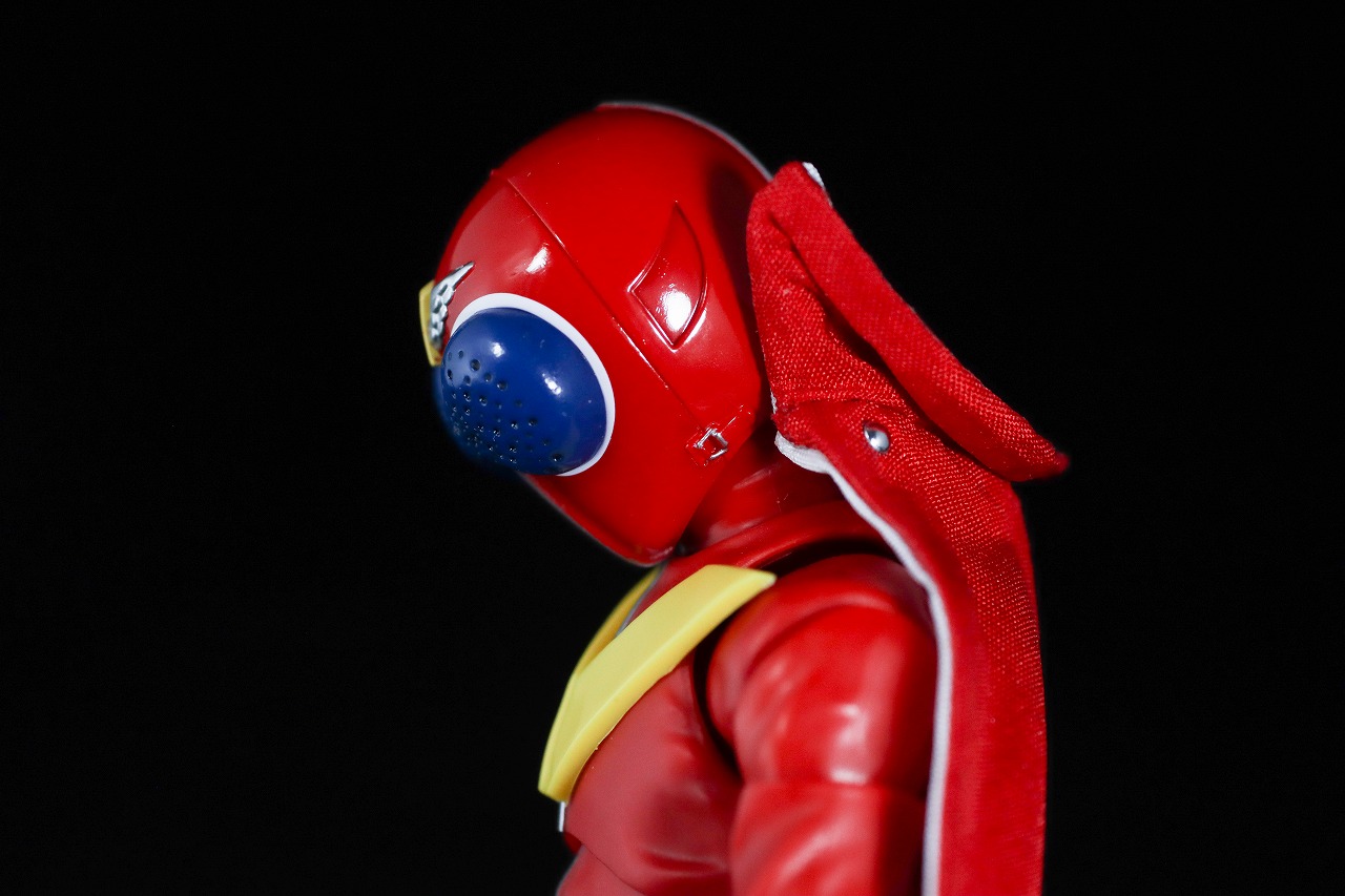 S.H.フィギュアーツ 真骨彫製法　アカレンジャー 50th Anniversary ver.　レビュー　可動範囲