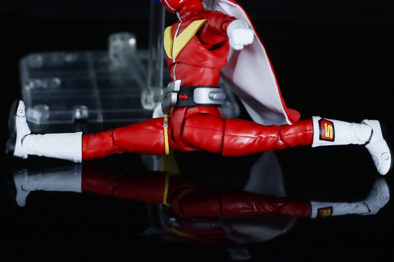 S.H.フィギュアーツ 真骨彫製法　アカレンジャー 50th Anniversary ver.　レビュー　可動範囲