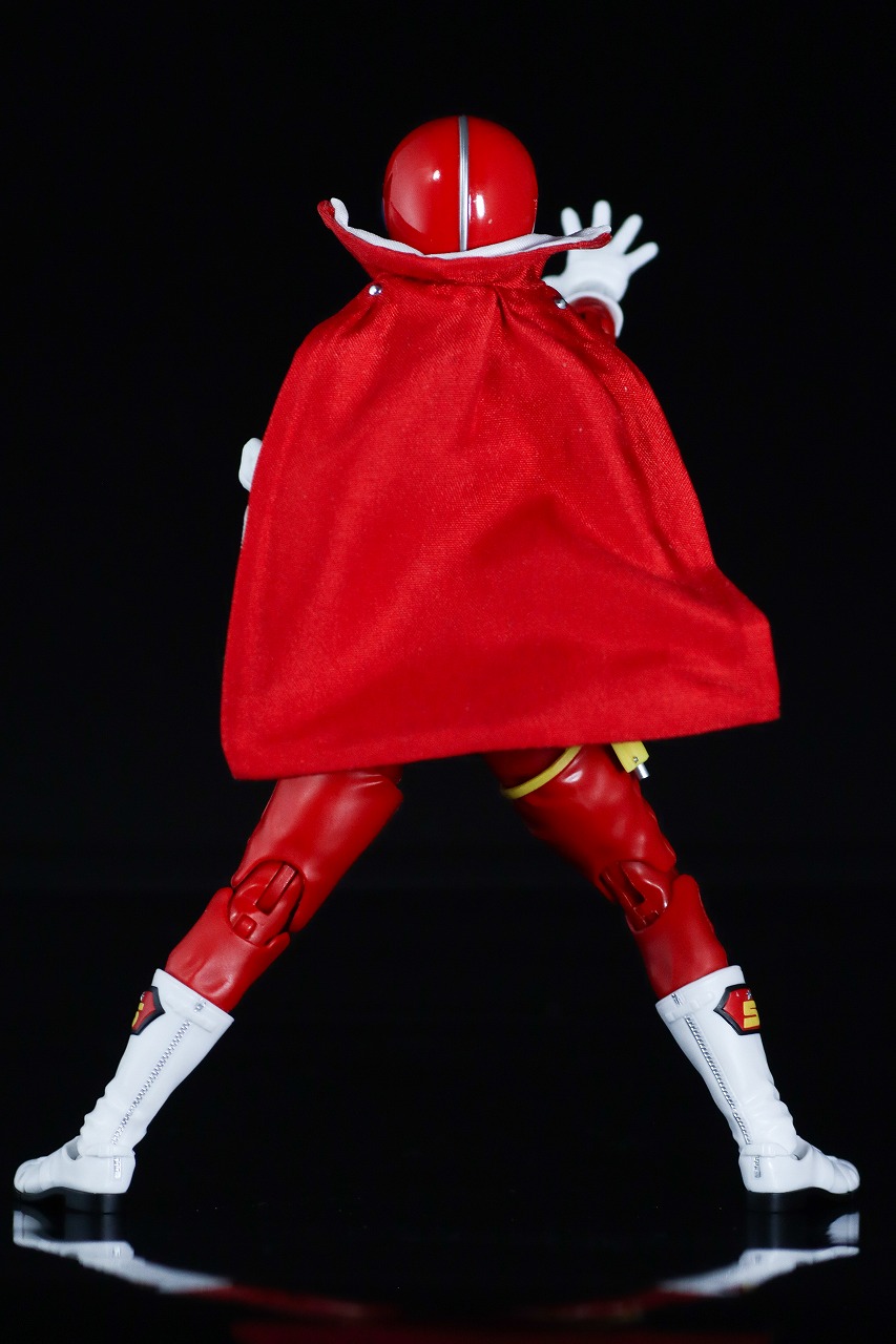 S.H.フィギュアーツ 真骨彫製法　アカレンジャー 50th Anniversary ver.　レビュー　本体