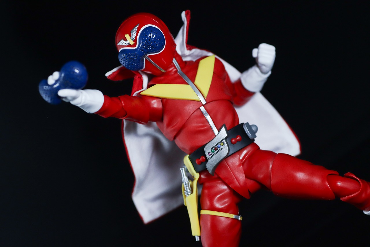 S.H.フィギュアーツ 真骨彫製法　アカレンジャー 50th Anniversary ver.　レビュー　アクション