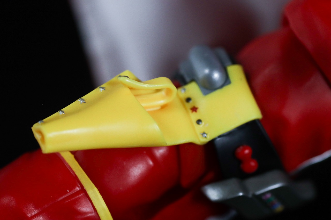 S.H.フィギュアーツ 真骨彫製法　アカレンジャー 50th Anniversary ver.　レビュー　付属品　シルバーショット　ホルスター