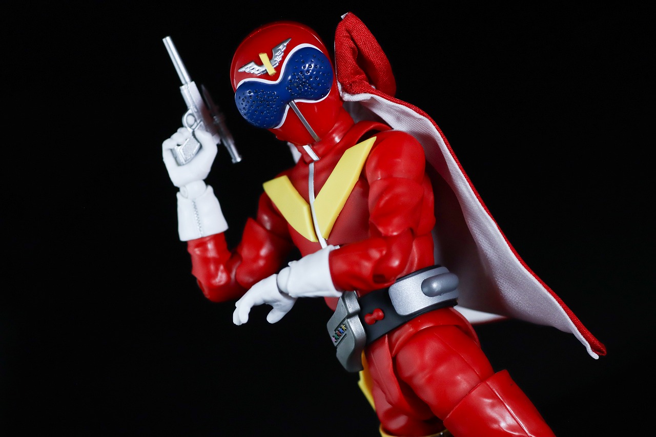 S.H.フィギュアーツ 真骨彫製法　アカレンジャー 50th Anniversary ver.　レビュー　アクション