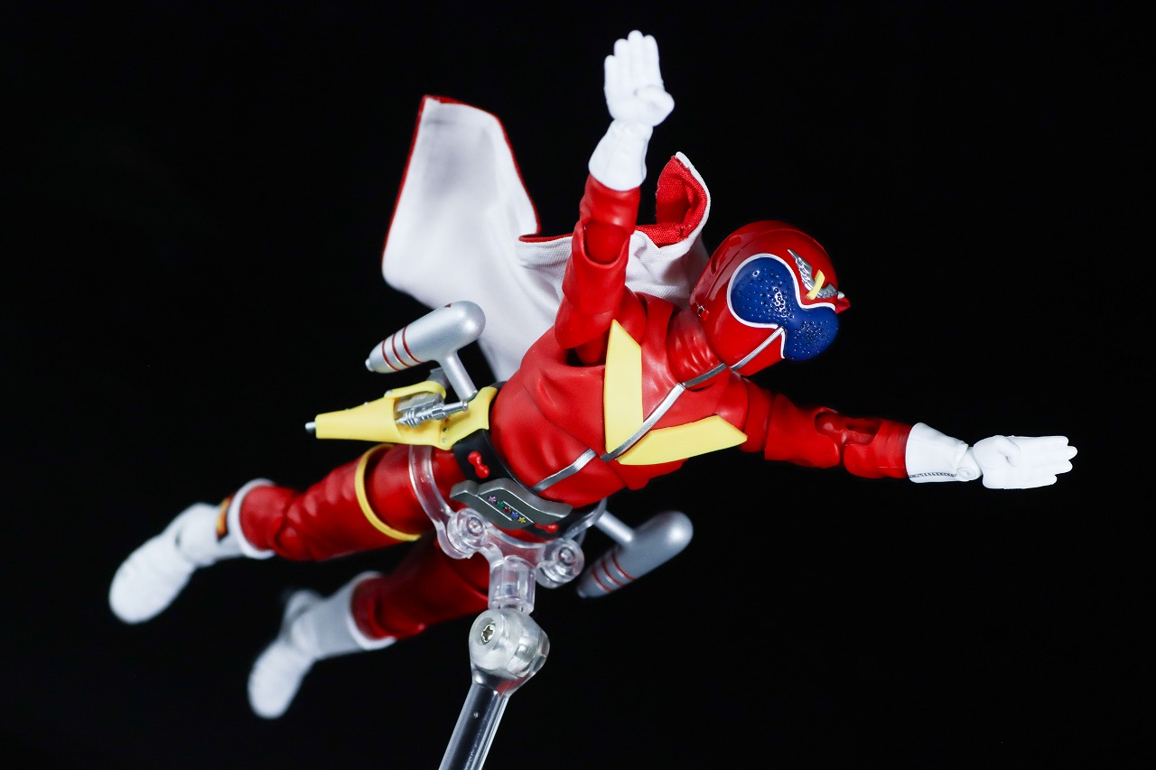 S.H.フィギュアーツ 真骨彫製法　アカレンジャー 50th Anniversary ver.　レビュー　アクション