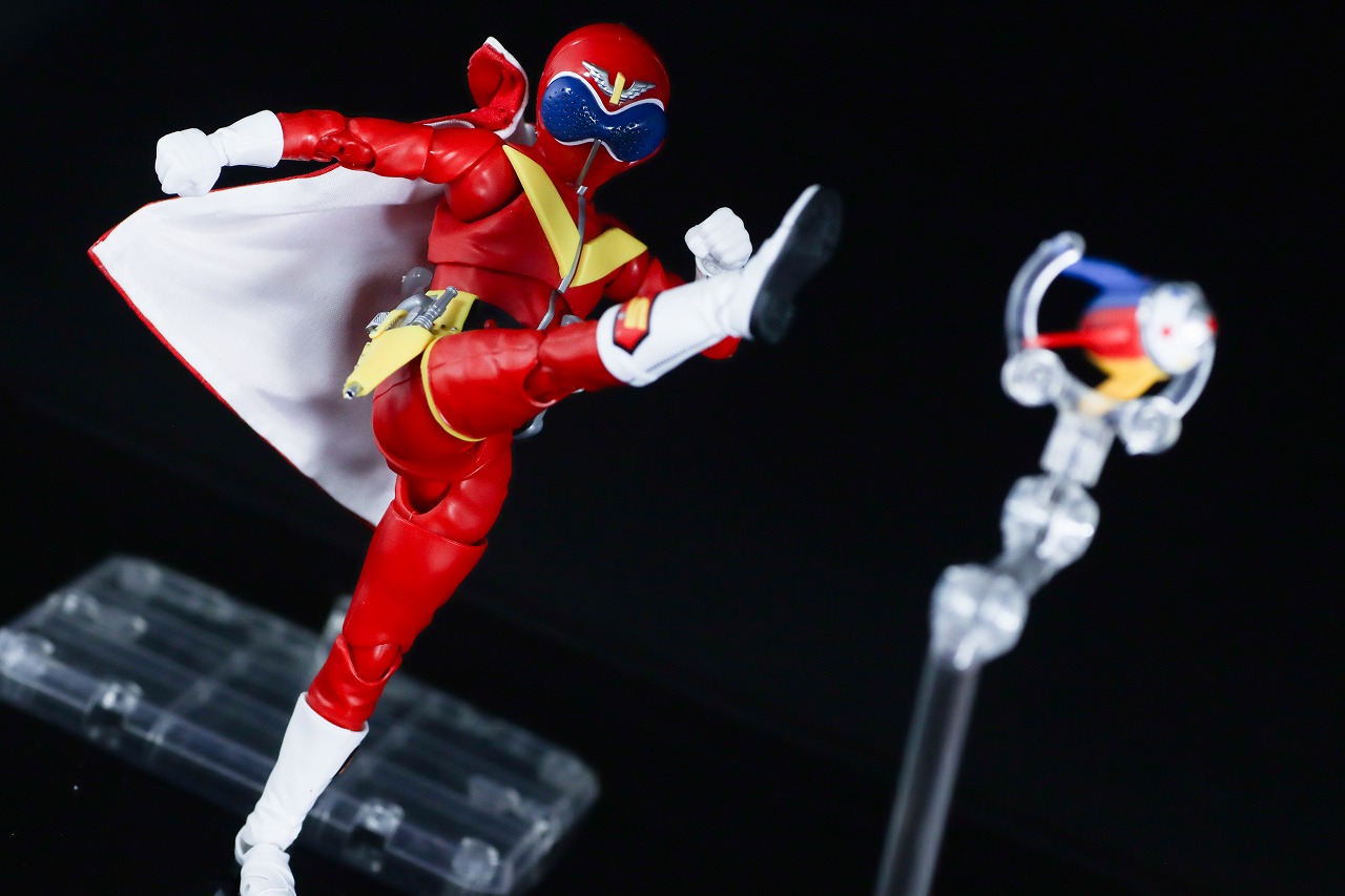 S.H.フィギュアーツ 真骨彫製法　アカレンジャー 50th Anniversary ver.　レビュー　アクション