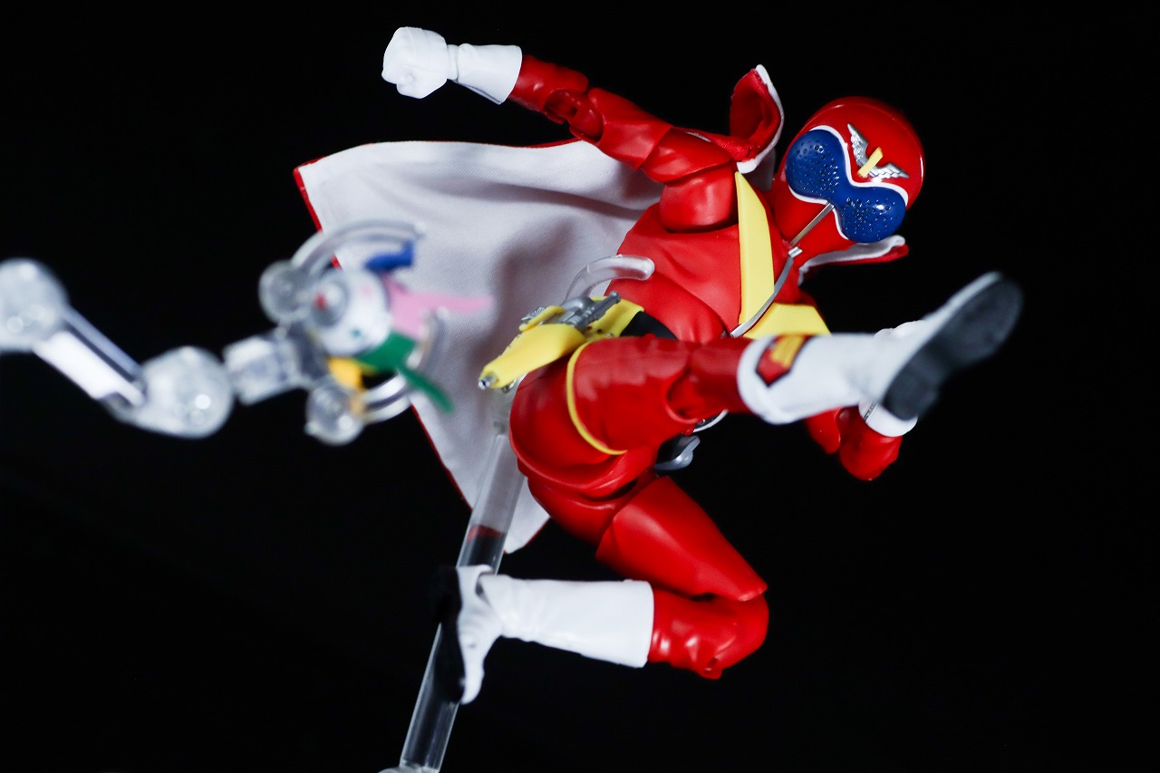 S.H.フィギュアーツ 真骨彫製法　アカレンジャー 50th Anniversary ver.　レビュー