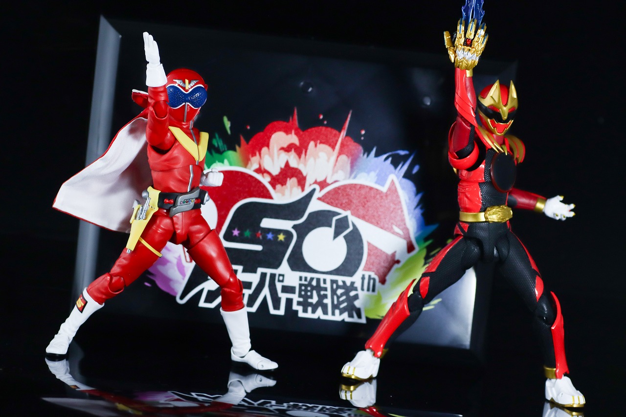 S.H.フィギュアーツ 真骨彫製法　アカレンジャー 50th Anniversary ver.　レビュー　アクション　ゴジュウウルフ