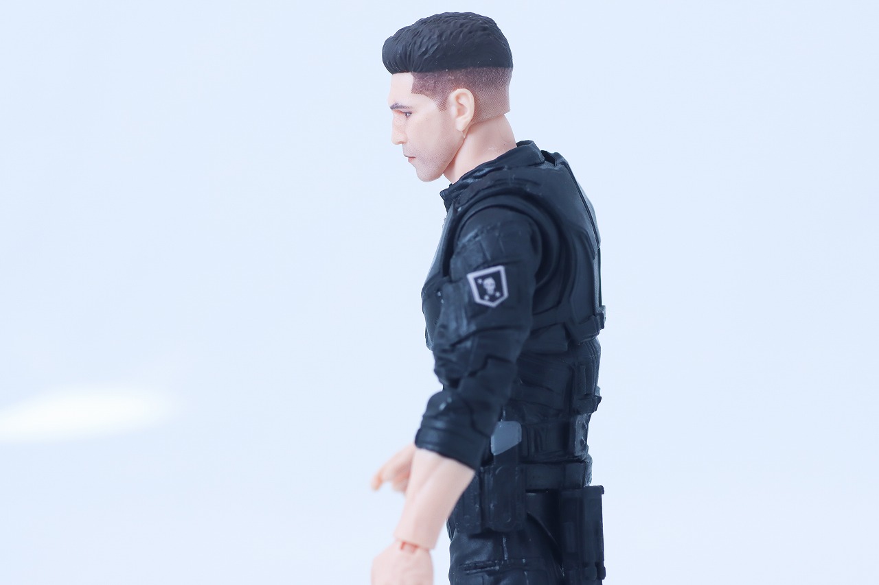 マーベルレジェンド　パニッシャー（デアデビル：ボーン・アゲイン）　レビュー　可動範囲