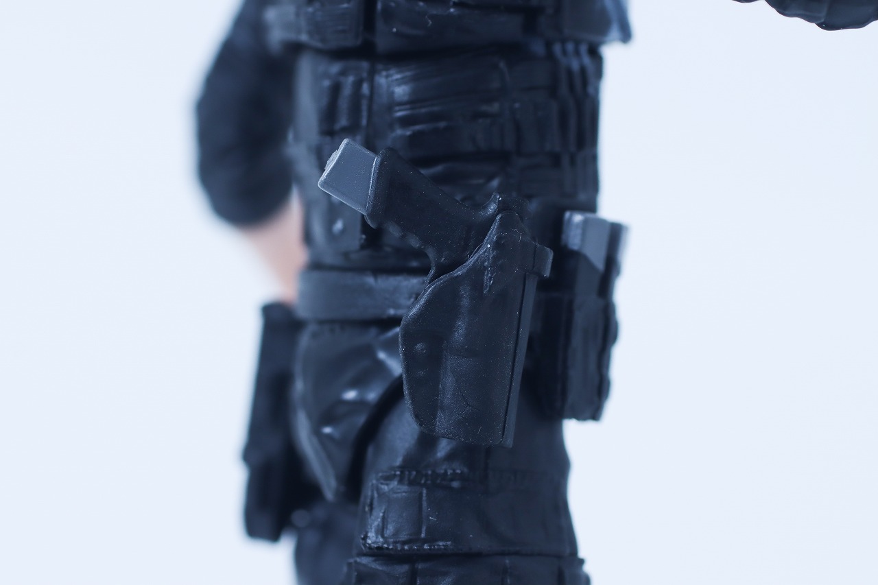 マーベルレジェンド　パニッシャー（デアデビル：ボーン・アゲイン）　レビュー　付属品　拳銃