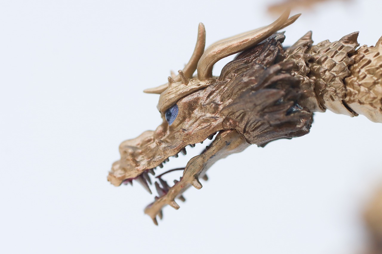 S.H.モンスターアーツ　キングギドラ（1972）　レビュー　本体