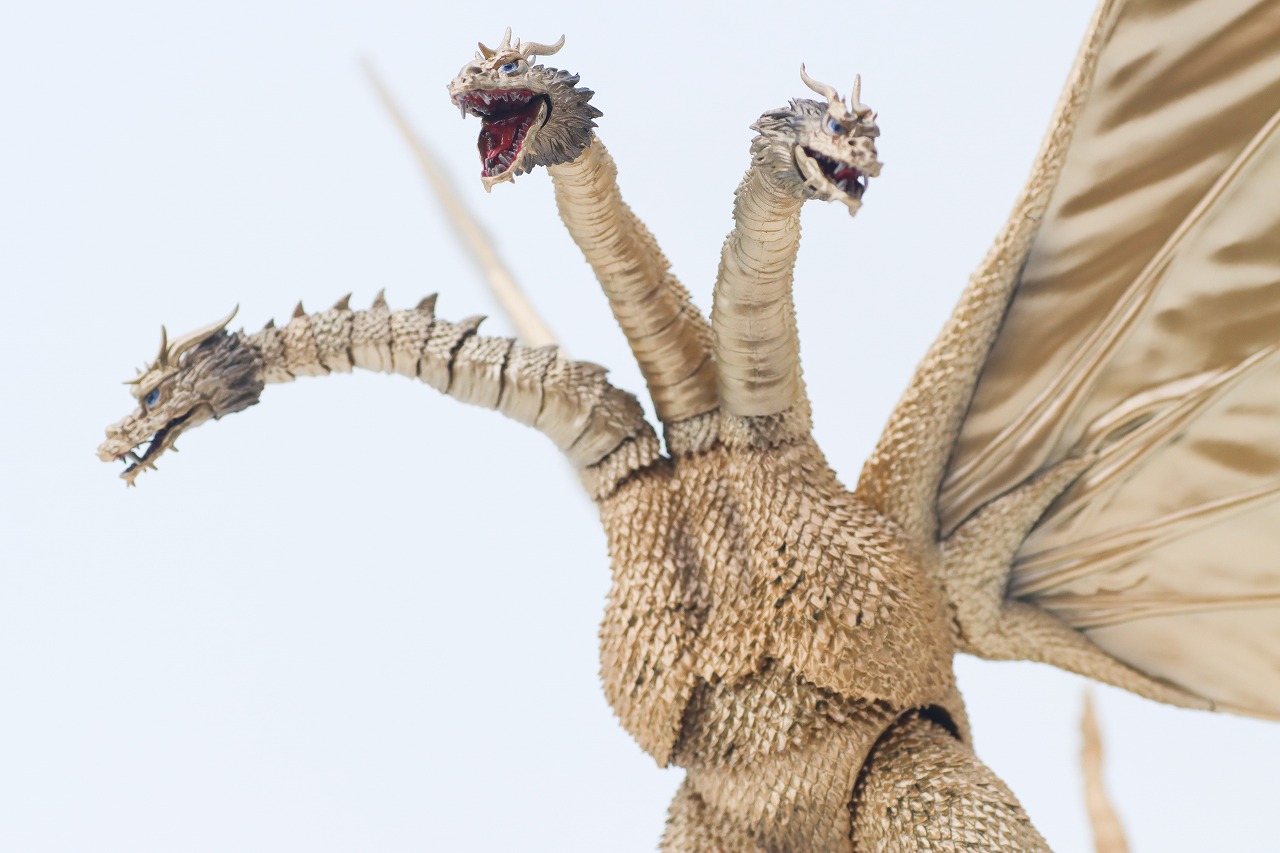 S.H.モンスターアーツ　キングギドラ（1972）　レビュー　アクション