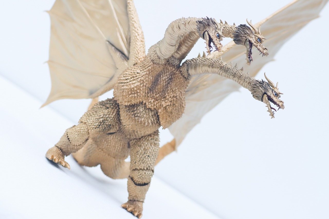 S.H.モンスターアーツ　キングギドラ（1972）　レビュー　アクション