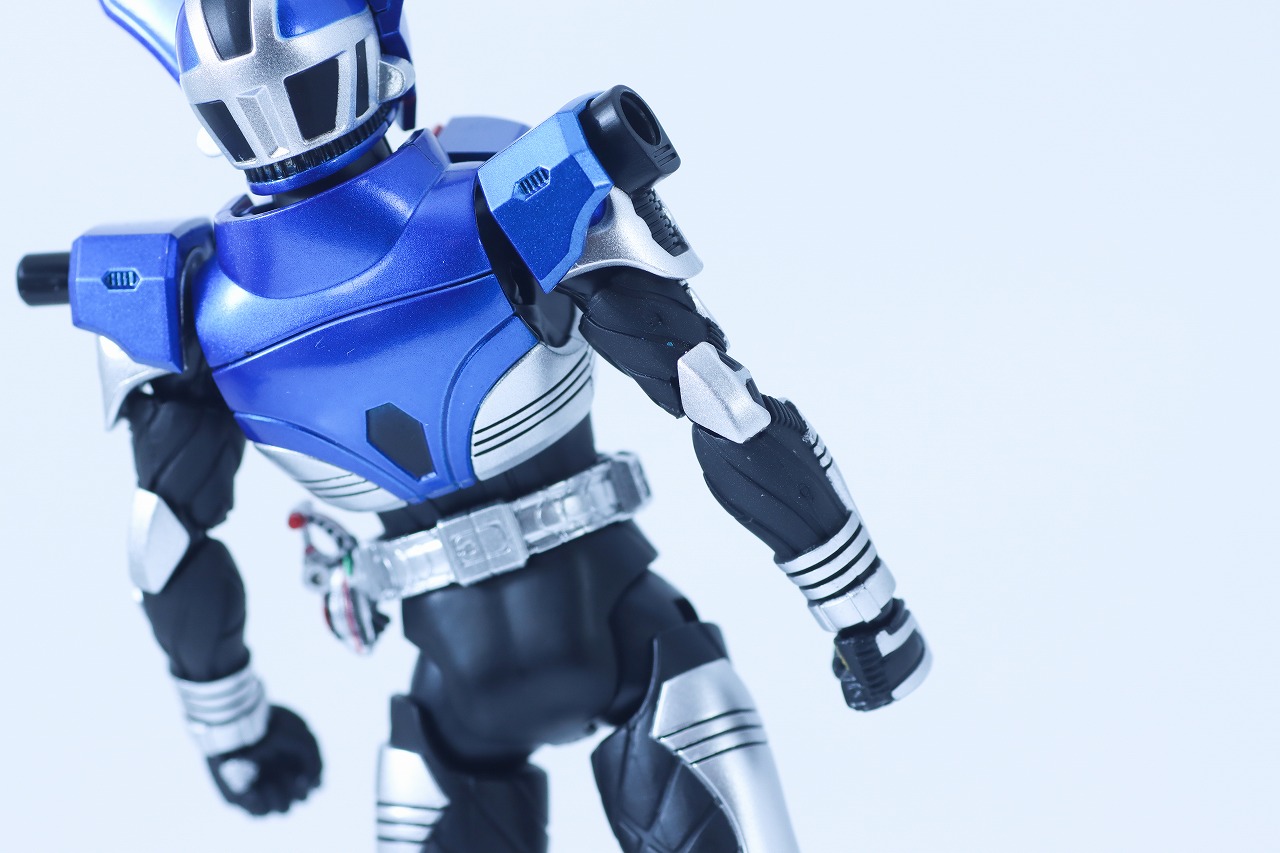 S.H.フィギュアーツ 真骨彫製法 仮面ライダーガタック ハイパーフォーム レビュー 本体