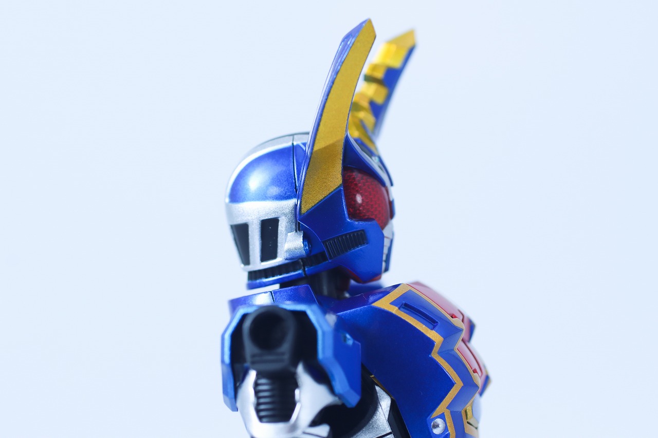 S.H.フィギュアーツ 真骨彫製法 仮面ライダーガタック ハイパーフォーム レビュー 本体