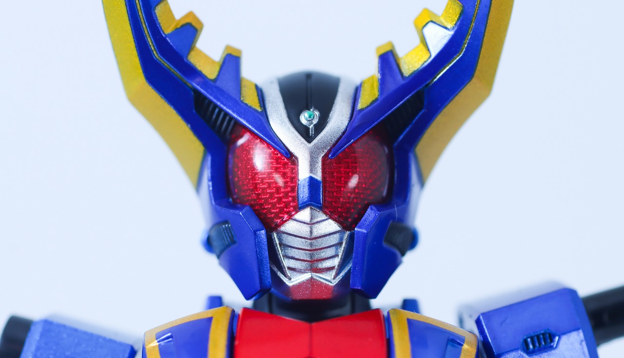 S.H.フィギュアーツ 真骨彫製法 仮面ライダーガタック ハイパーフォーム レビュー 本体