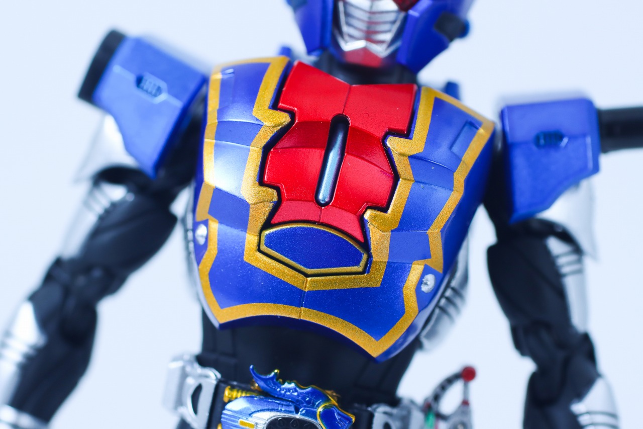 S.H.フィギュアーツ 真骨彫製法 仮面ライダーガタック ハイパーフォーム レビュー 本体