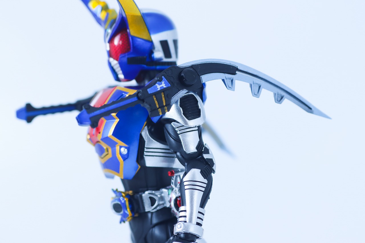 S.H.フィギュアーツ 真骨彫製法 仮面ライダーガタック ハイパーフォーム レビュー 付属品 ガタックダブルカリバー