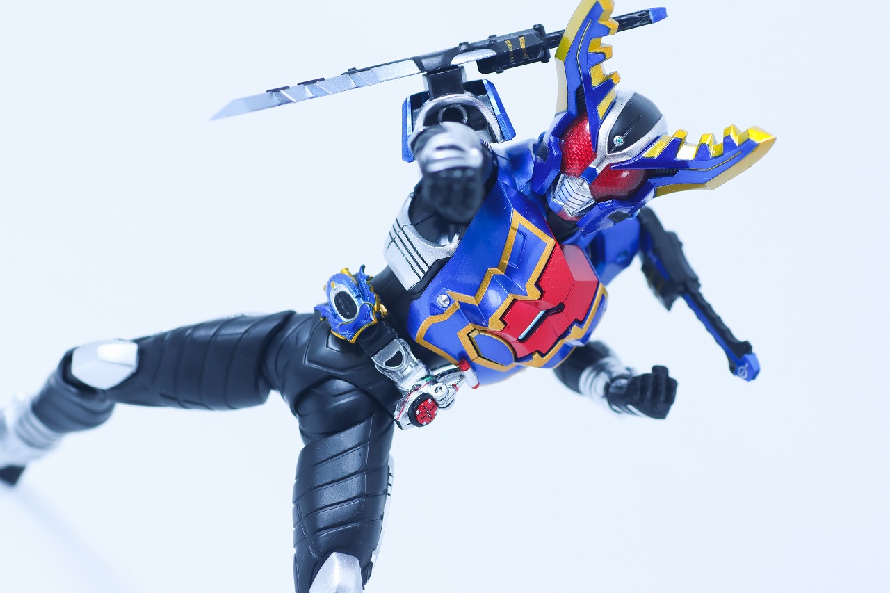 S.H.フィギュアーツ 真骨彫製法 仮面ライダーガタック ハイパーフォーム レビュー アクション