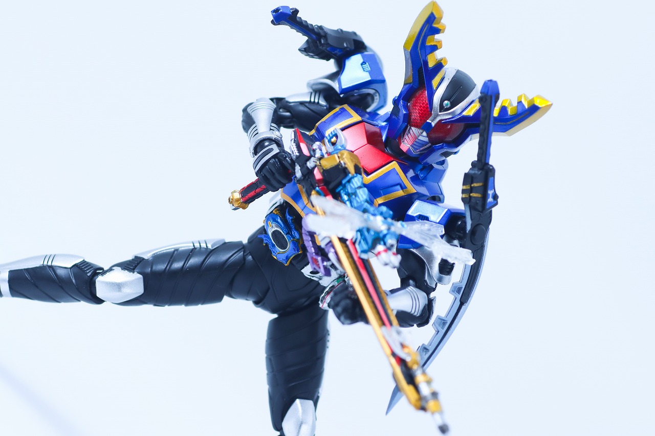 S.H.フィギュアーツ 真骨彫製法 仮面ライダーガタック ハイパーフォーム レビュー アクション