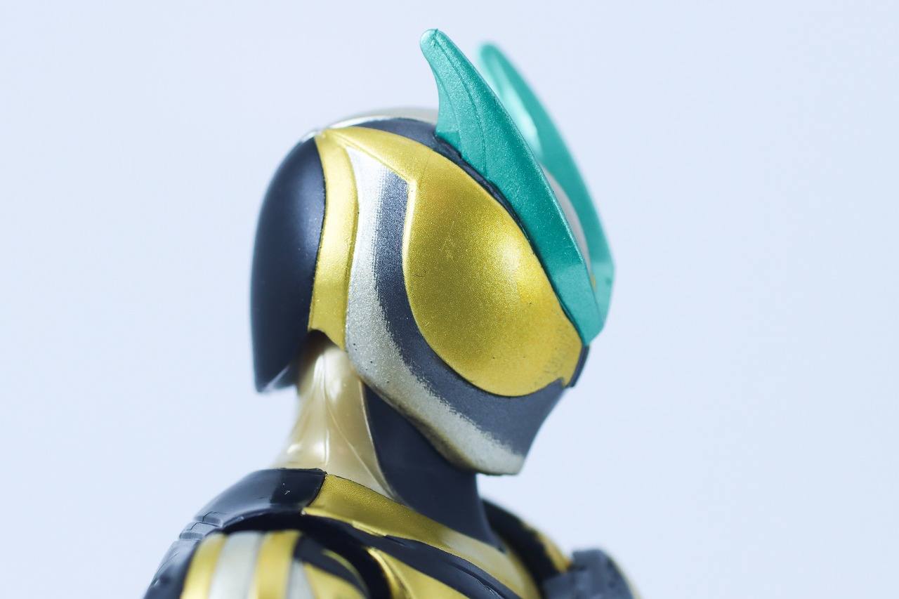 仮面ライダーアクションフィギュア　仮面ライダーゼッツ イナズマプラズマ　レビュー　本体