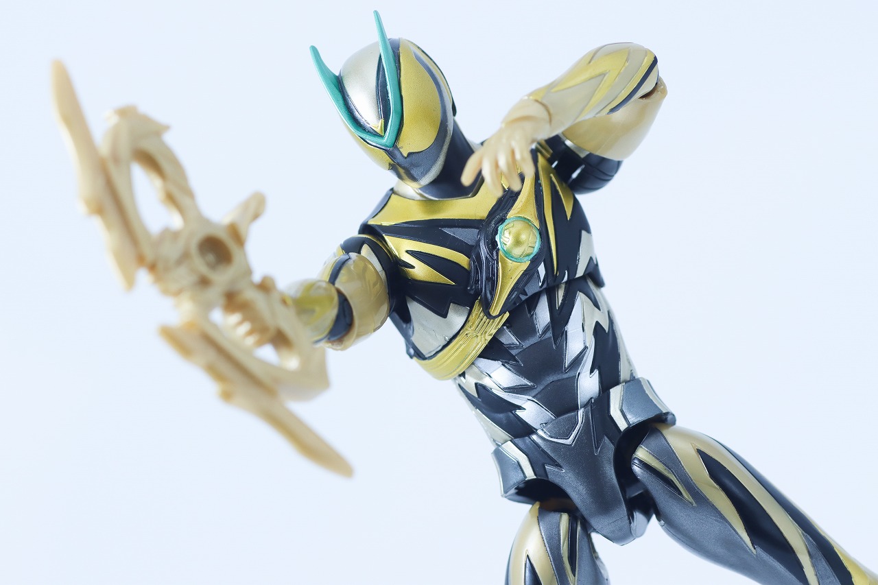 仮面ライダーアクションフィギュア　仮面ライダーゼッツ イナズマプラズマ　レビュー　アクション