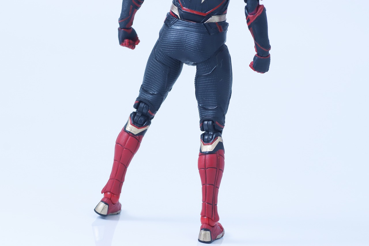 MAFEX　スパイダーマン　インテグレーテッド　スーツ　レビュー　本体