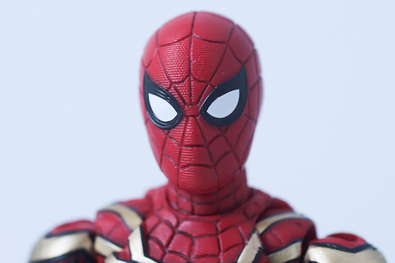 MAFEX　スパイダーマン　インテグレーテッド　スーツ　レビュー　本体
