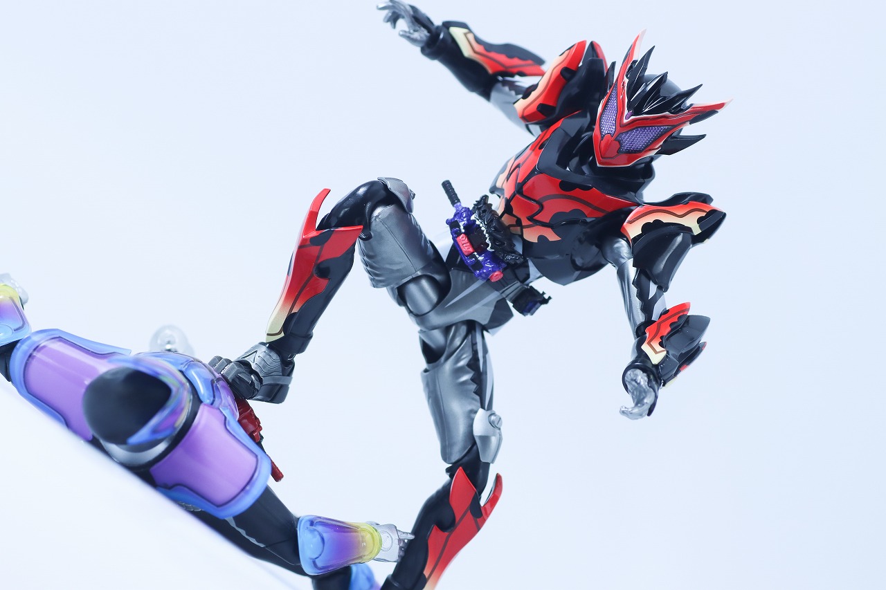 S.H.フィギュアーツ 仮面ライダービターガヴ スパーキングミフォーム レビュー アクション 仮面ライダーガヴ ポッピングミフォーム