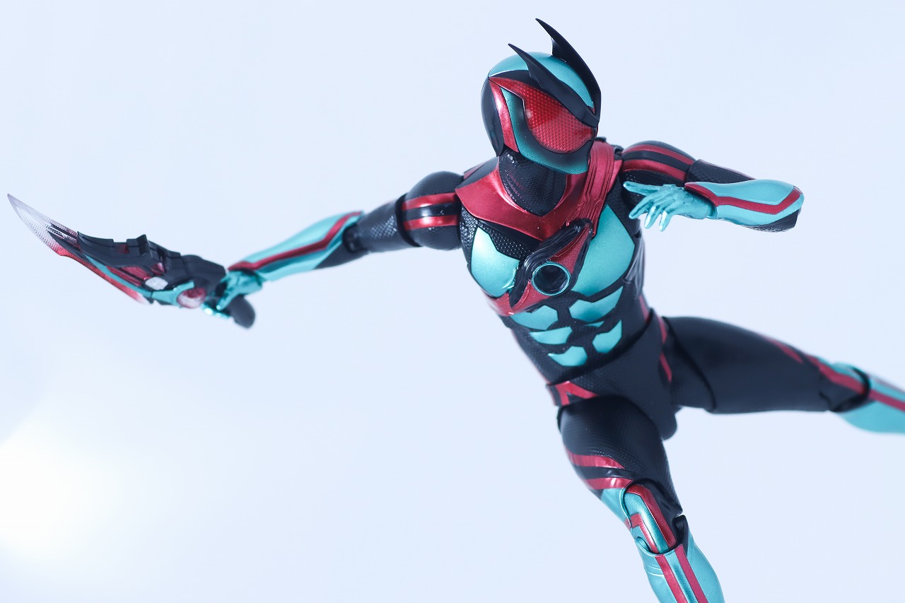 S.Hフィギュアーツ　仮面ライダーゼッツ フィジカムインパクト　レビュー　アクション