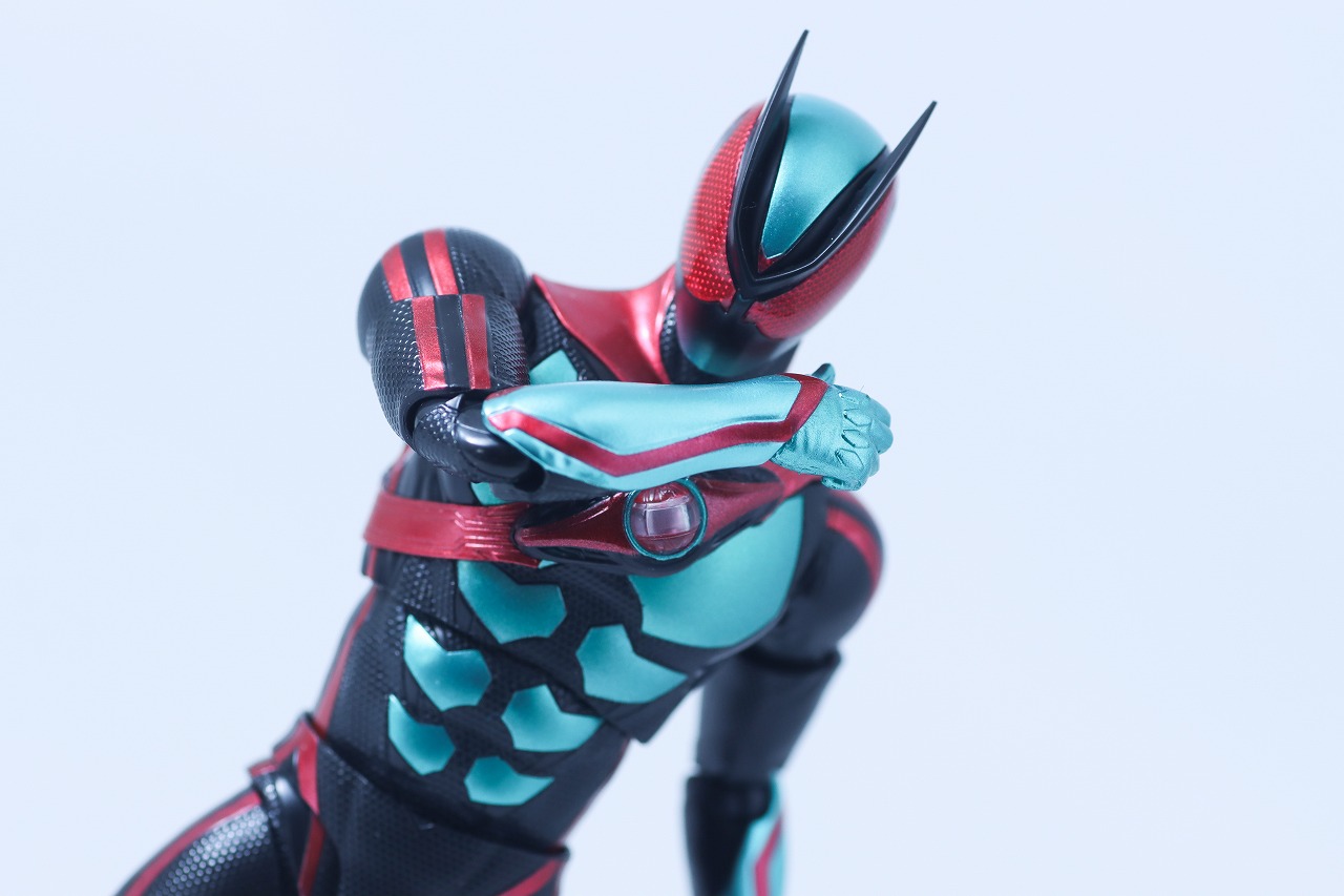 S.Hフィギュアーツ　仮面ライダーゼッツ フィジカムインパクト　レビュー　アクション