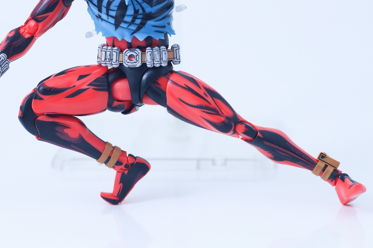 S.H.フィギュアーツ　スカーレット・スパイダー（スパイダーマン：アクロス・ザ・スパイダーバース）　レビュー　可動範囲