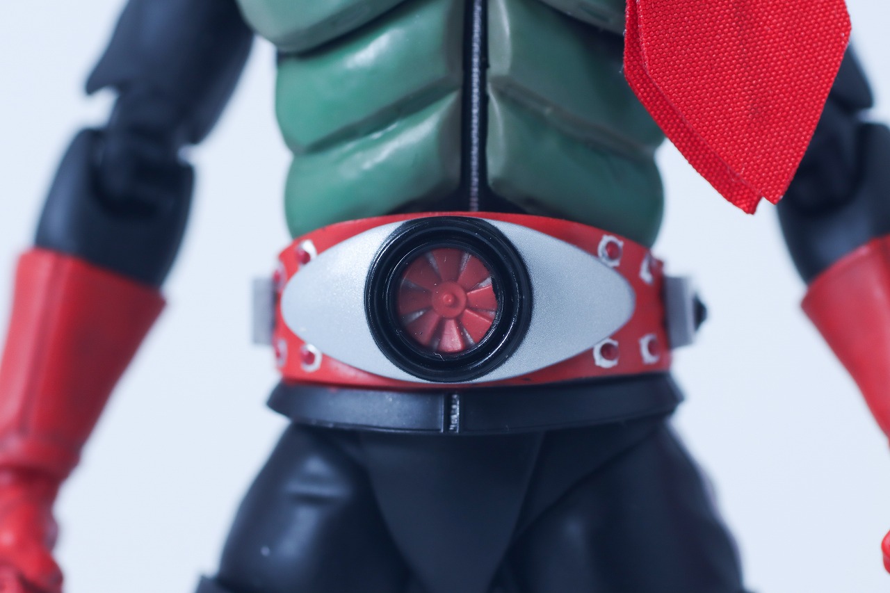 S.H.フィギュアーツ 真骨彫製法 仮面ライダー新2号 栄光の昭和ライダーエディション レビュー 本体