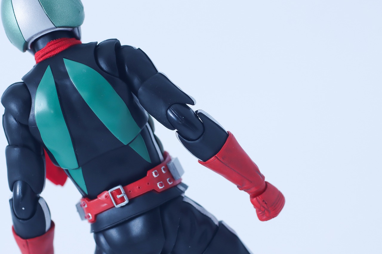 S.H.フィギュアーツ 真骨彫製法 仮面ライダー新2号 栄光の昭和ライダーエディション レビュー 本体