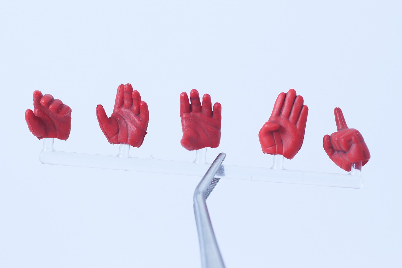 S.H.フィギュアーツ 真骨彫製法 仮面ライダー新2号 栄光の昭和ライダーエディション レビュー 付属品 手首