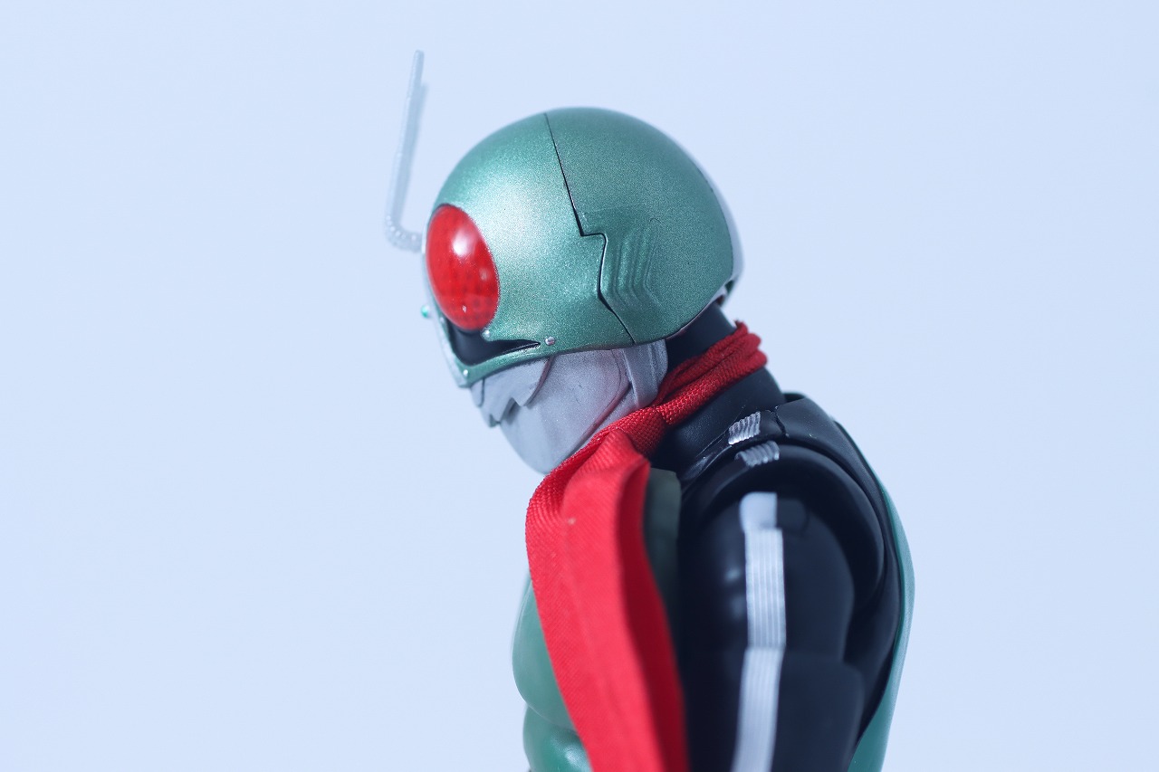 S.H.フィギュアーツ 真骨彫製法 仮面ライダー新2号 栄光の昭和ライダーエディション レビュー 可動範囲