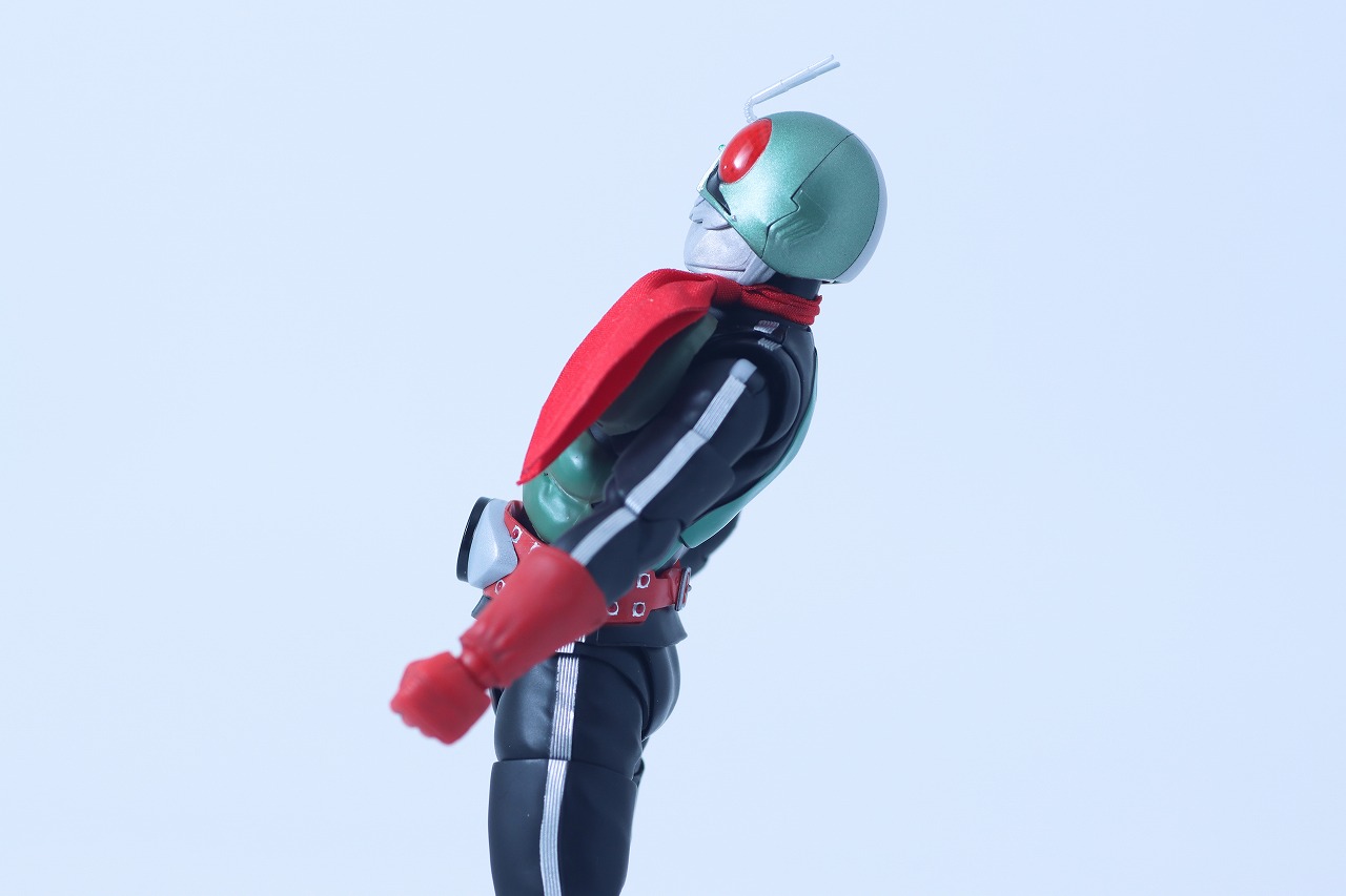 S.H.フィギュアーツ 真骨彫製法 仮面ライダー新2号 栄光の昭和ライダーエディション レビュー 可動範囲