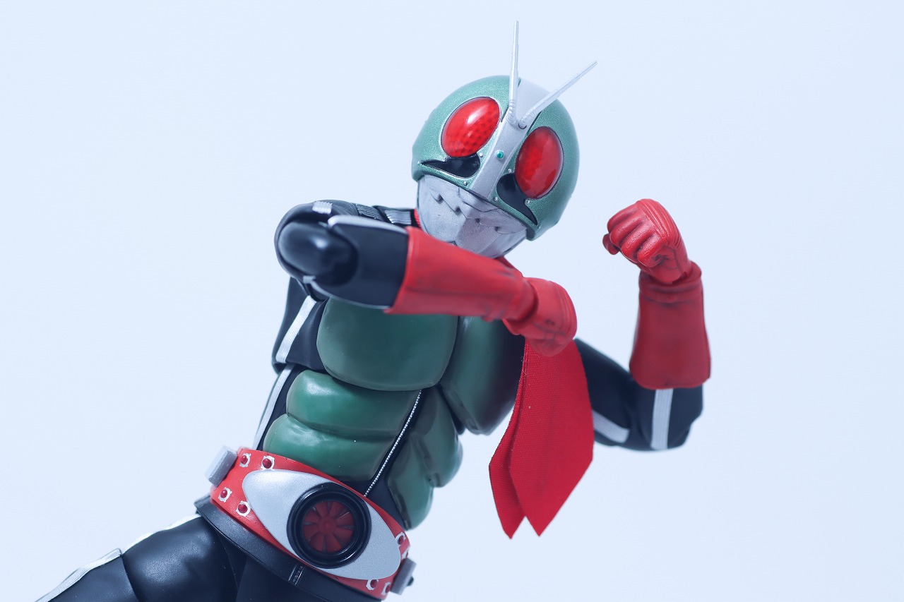 S.H.フィギュアーツ 真骨彫製法 仮面ライダー新2号 栄光の昭和ライダーエディション レビュー アクション