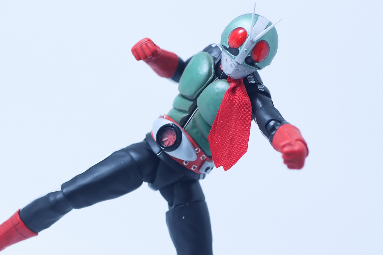 S.H.フィギュアーツ 真骨彫製法 仮面ライダー新2号 栄光の昭和ライダーエディション レビュー アクション