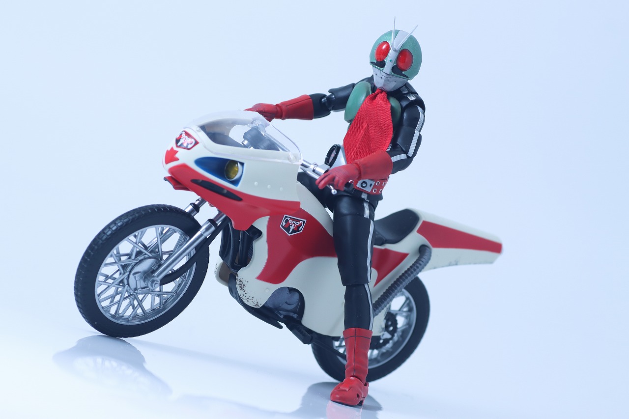S.H.フィギュアーツ 真骨彫製法 仮面ライダー新2号 栄光の昭和ライダーエディション レビュー アクション 新サイクロン号