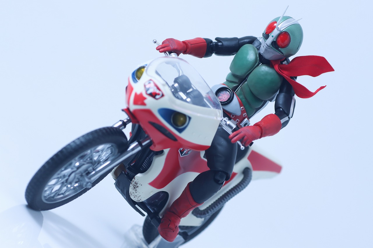S.H.フィギュアーツ 真骨彫製法 仮面ライダー新2号 栄光の昭和ライダーエディション レビュー アクション 新サイクロン号