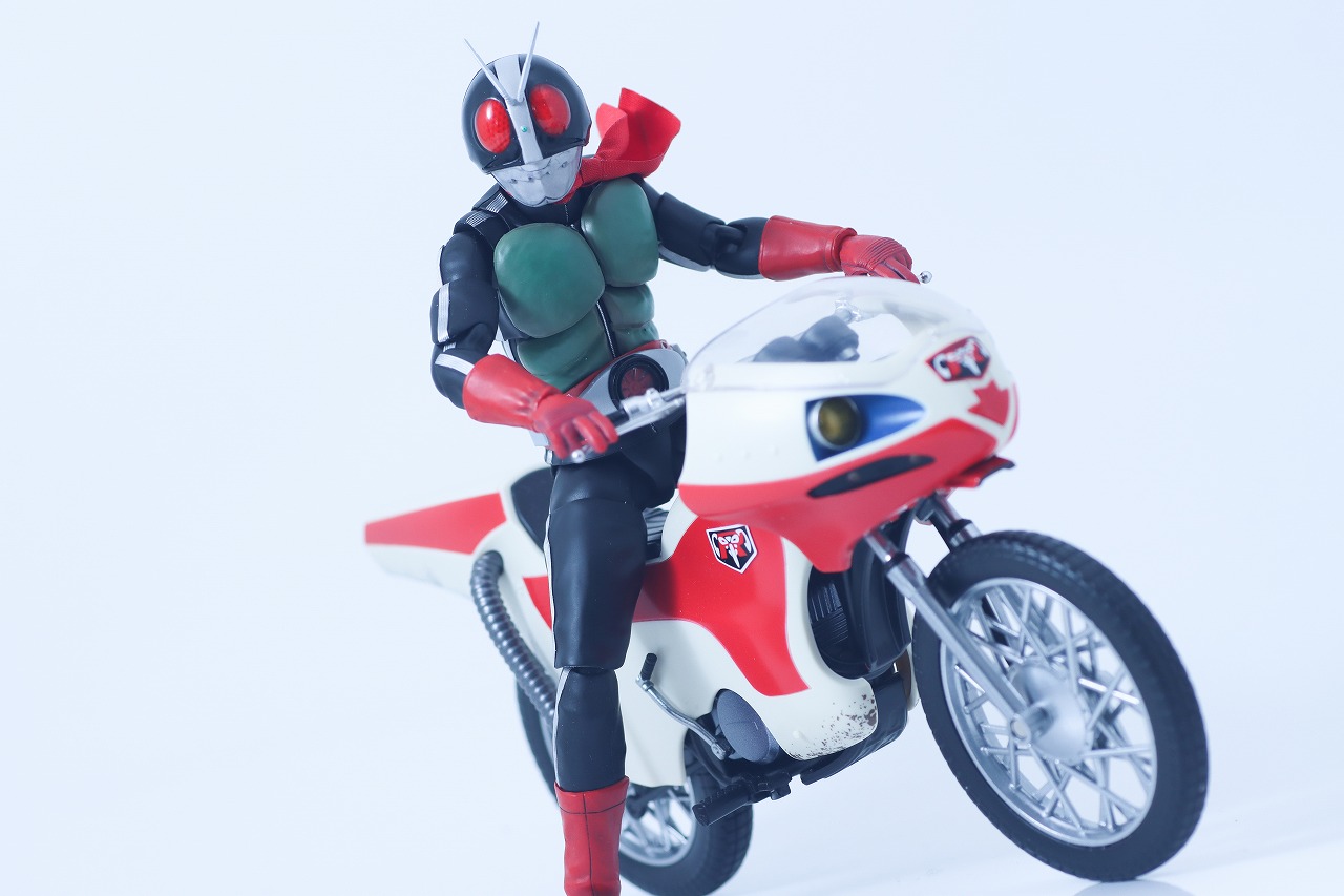 S.H.フィギュアーツ 真骨彫製法 仮面ライダー新2号 栄光の昭和ライダーエディション レビュー アクション 新サイクロン号