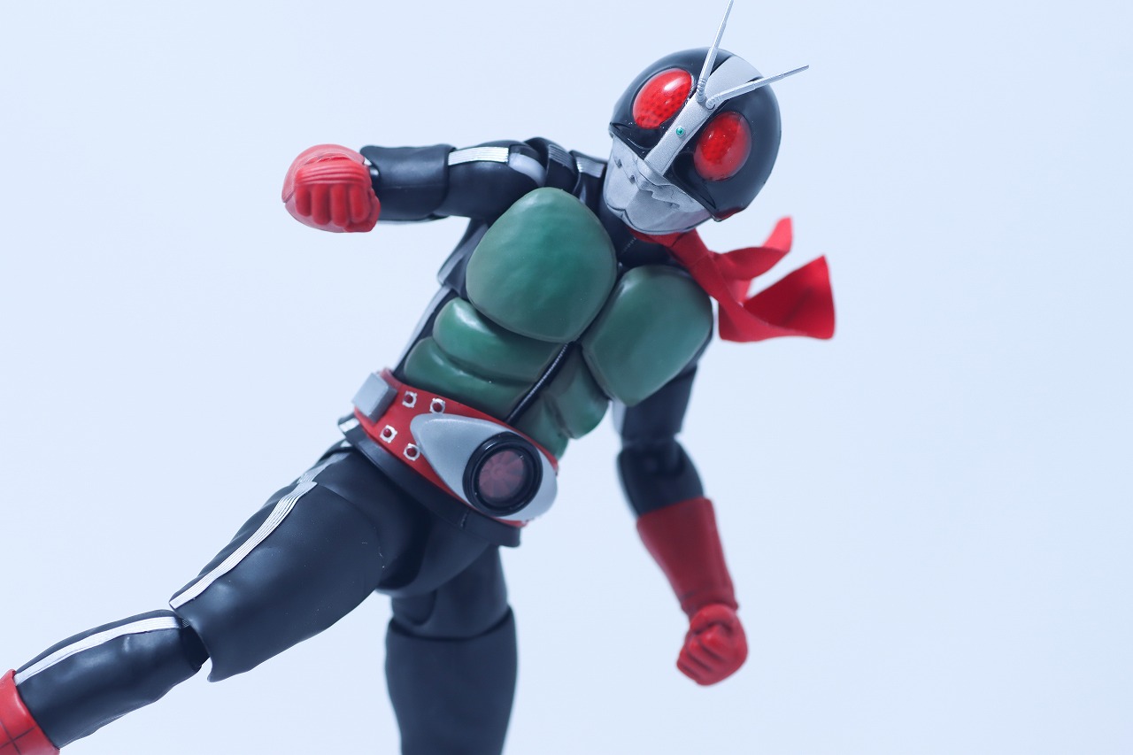 S.H.フィギュアーツ 真骨彫製法 仮面ライダー新2号 栄光の昭和ライダーエディション レビュー アクション