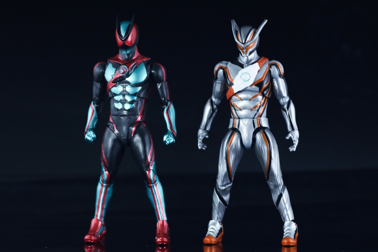 仮面ライダーアクションフィギュア ノクスナイト レビュー 比較 S.H.フィギュアーツ 仮面ライダーゼッツ フィジカムインパクト