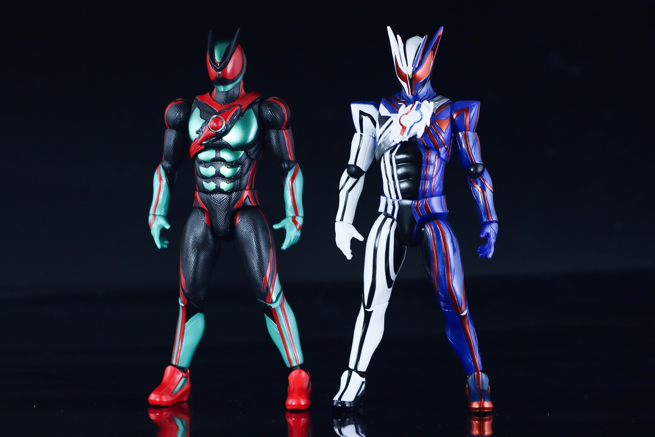 仮面ライダーアクションフィギュア 仮面ライダーノクス　レビュー　比較　仮面ライダーゼッツ フィジカムインパクト