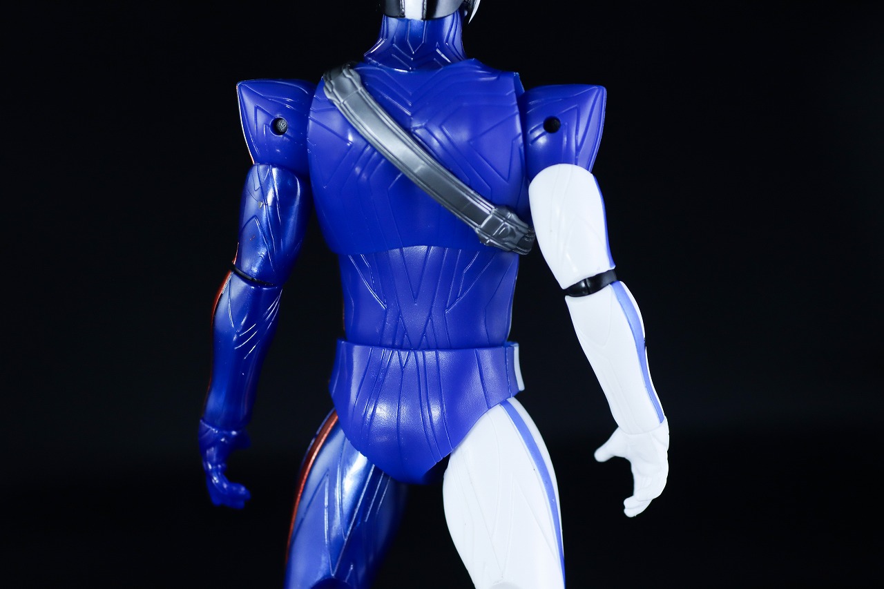 仮面ライダーアクションフィギュア 仮面ライダーノクス　レビュー　本体